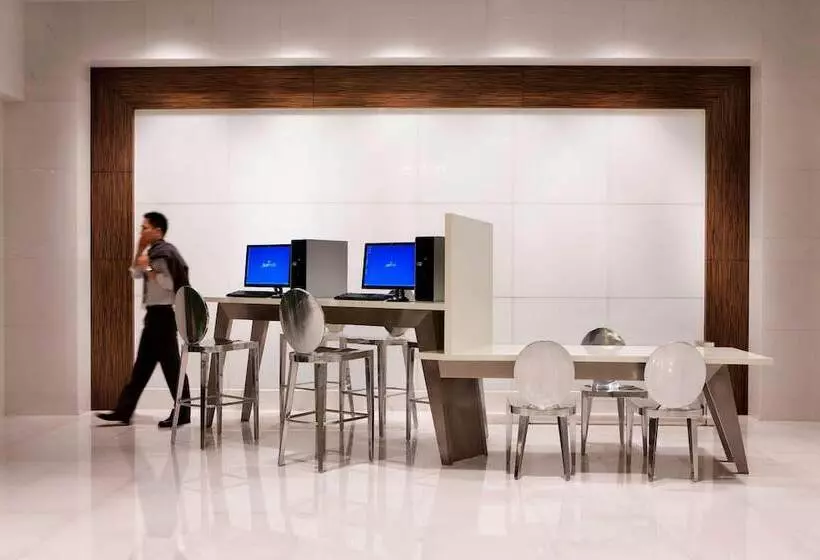 هتل Courtyard By Marriott Hangzhou Wulin