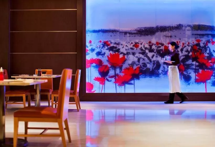 هتل Courtyard By Marriott Hangzhou Wulin