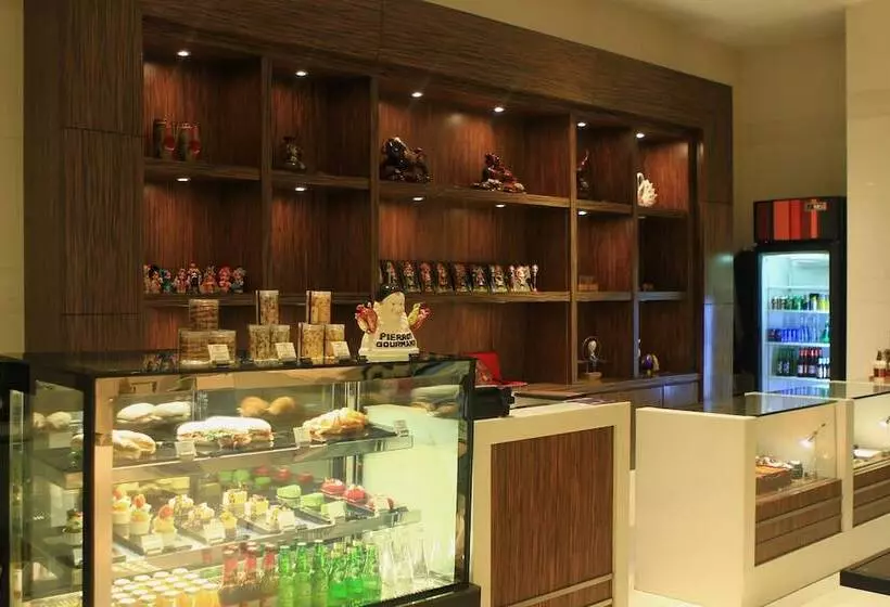 هتل Courtyard By Marriott Hangzhou Wulin