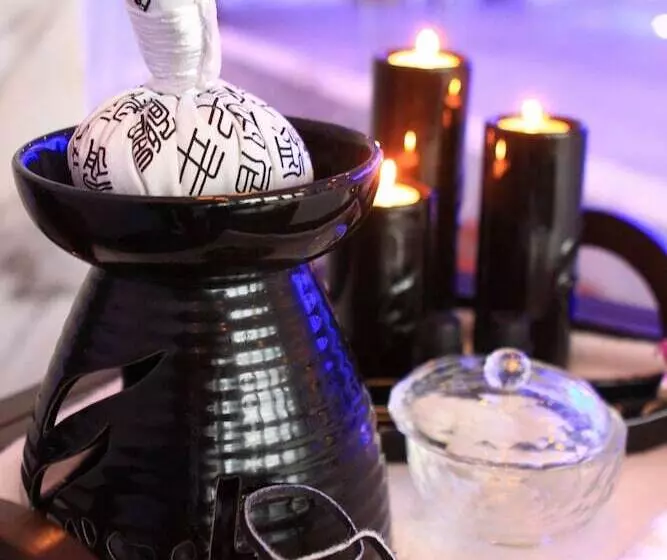 هتل Courtyard By Marriott Hangzhou Wulin