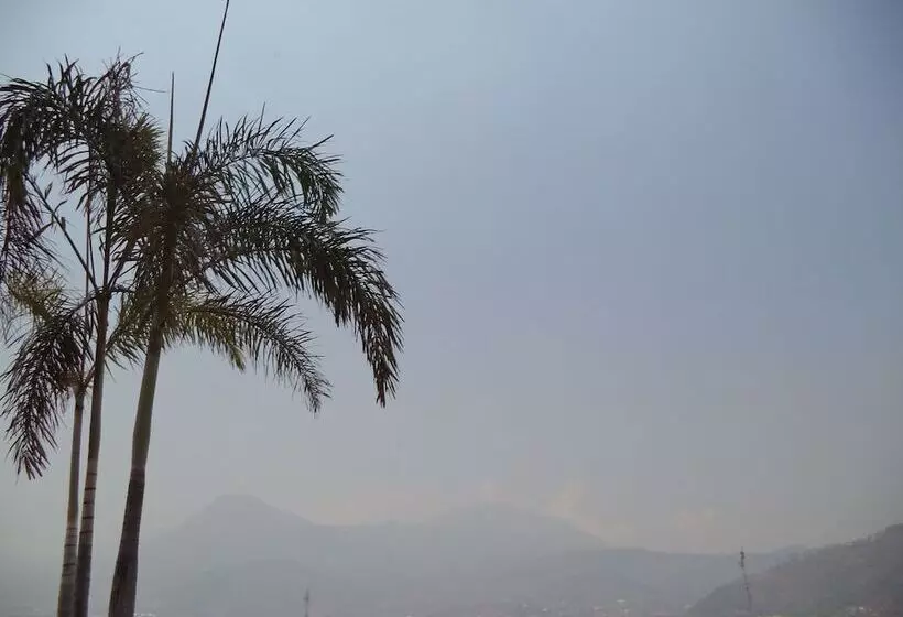 ホテル Grand City Batu