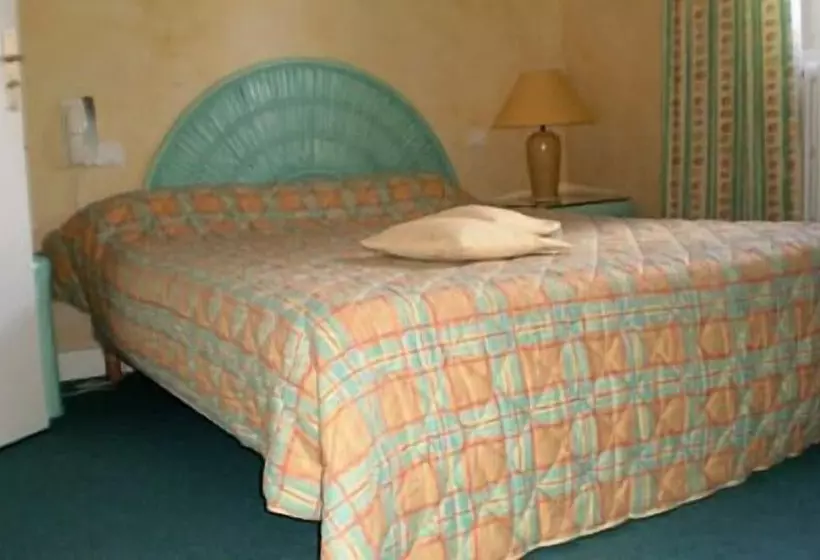 Отель Le Relais De Saint Julien