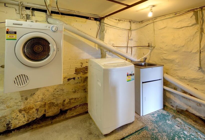 בית מלון כפרי Neutral Bay Lodge