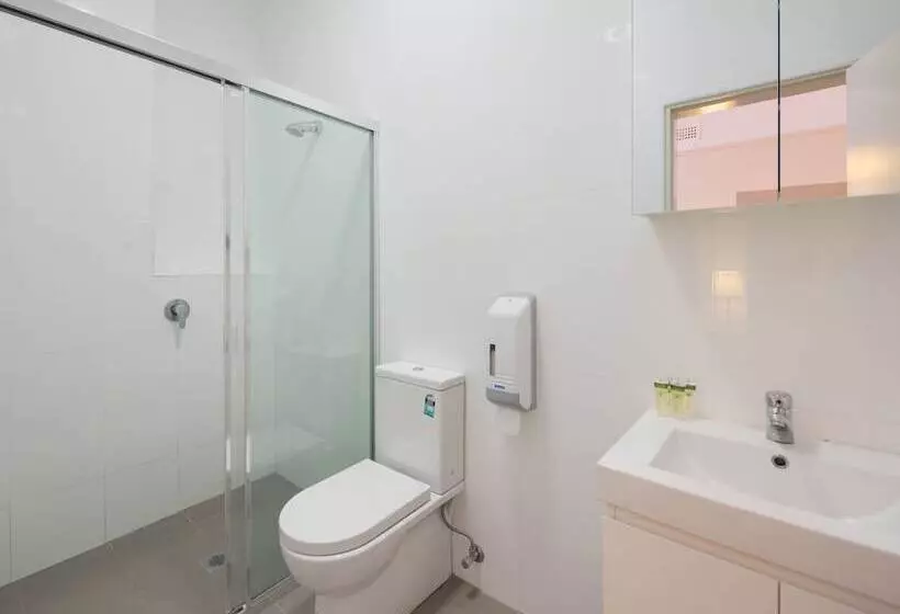 בית מלון כפרי Neutral Bay Lodge