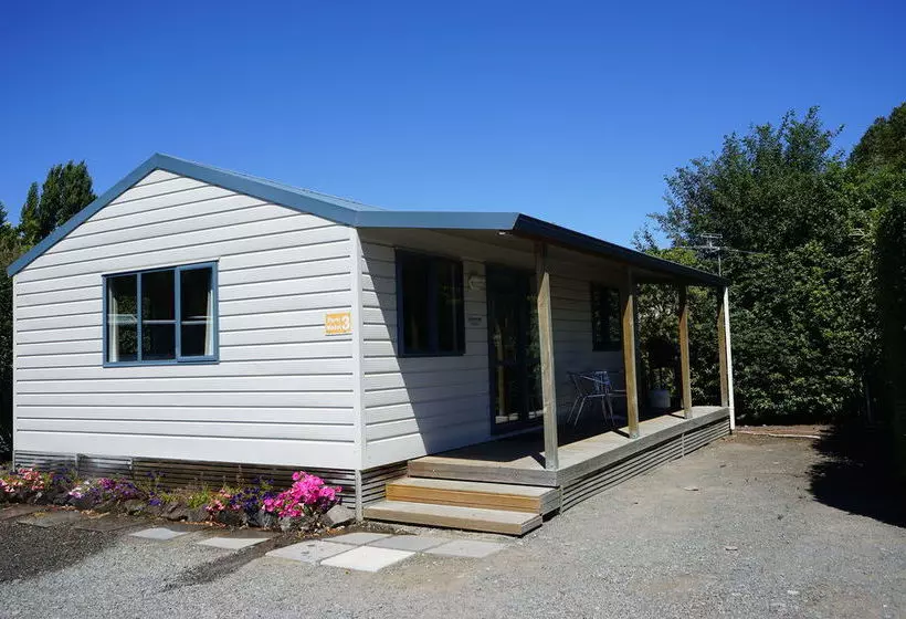 هتل North South Holiday Park