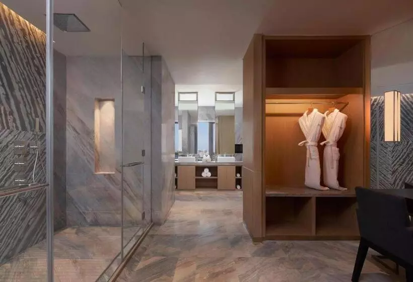 هتل The Westin Haikou