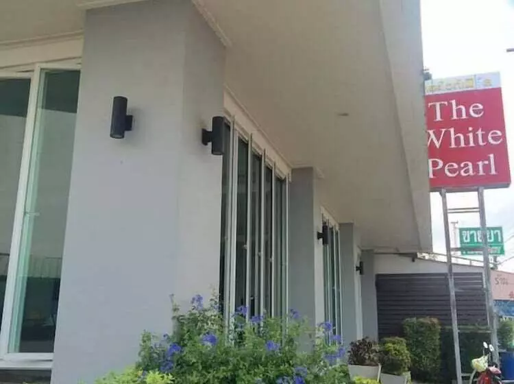 هتل The White Pearl