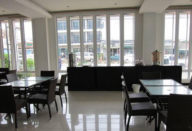 فندق The White Pearl