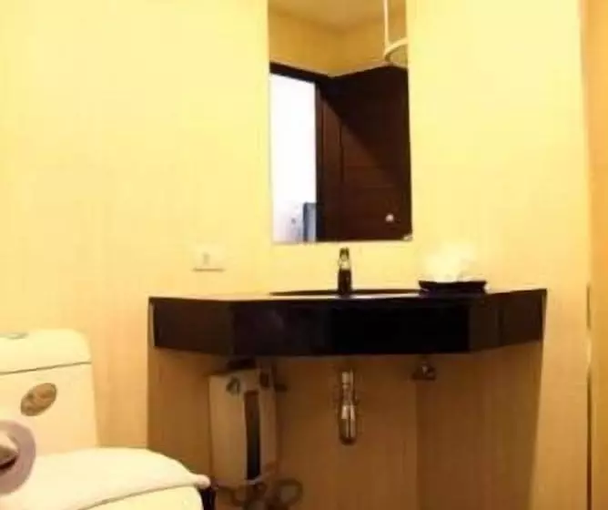 هتل The White Pearl