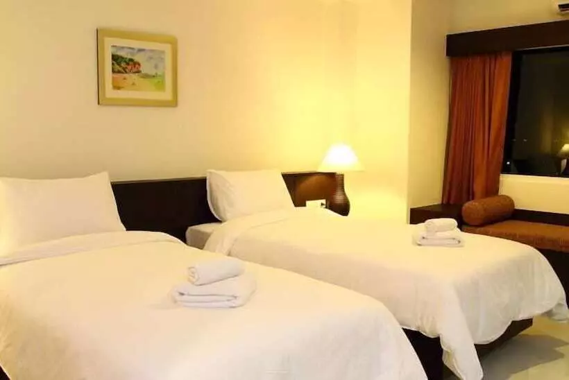 هتل The White Pearl