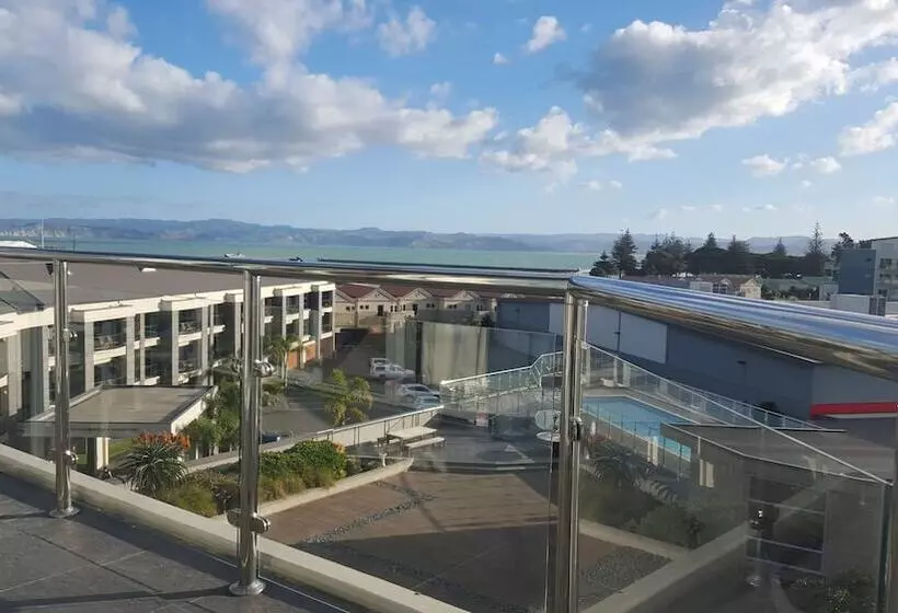 Marinaview Apartments