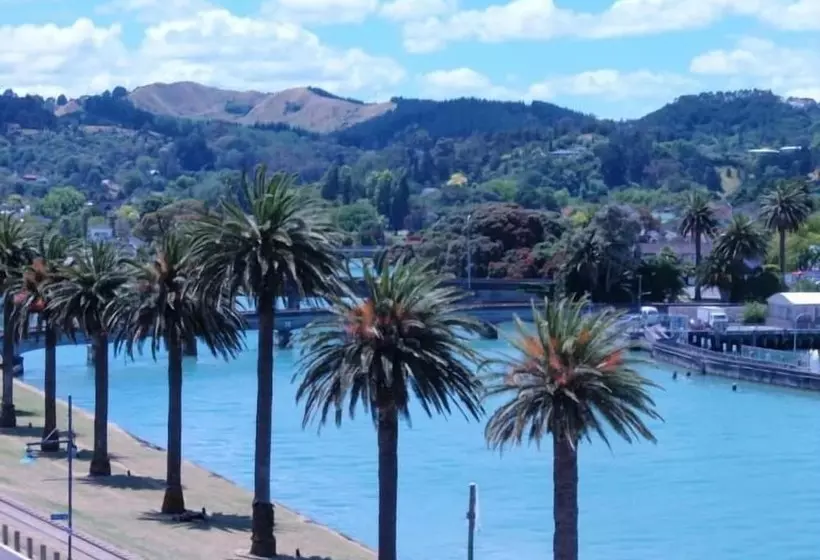 Marinaview Apartments