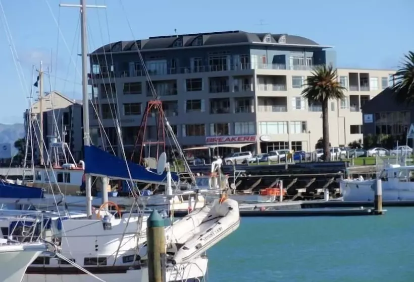 Marinaview Apartments