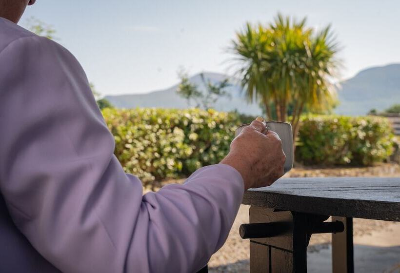 ペンション The Briers Country House