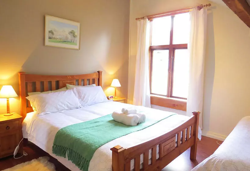 The Old Courthouse B&b