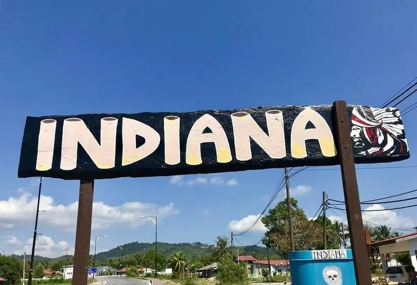 ユースホステル Indiana Cafe And Beds
