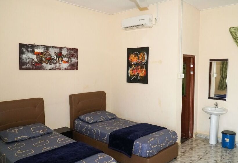 هاستل Indiana Cafe And Beds