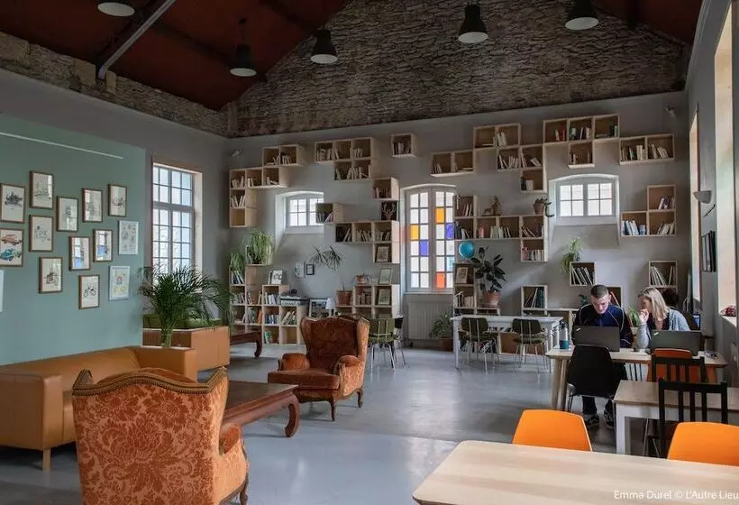 Retkeilymaja L Autre Lieu