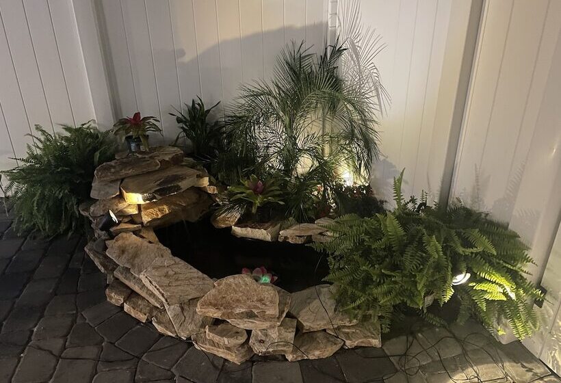 مبيت وإفطار The Tiny Cottage In The Springs