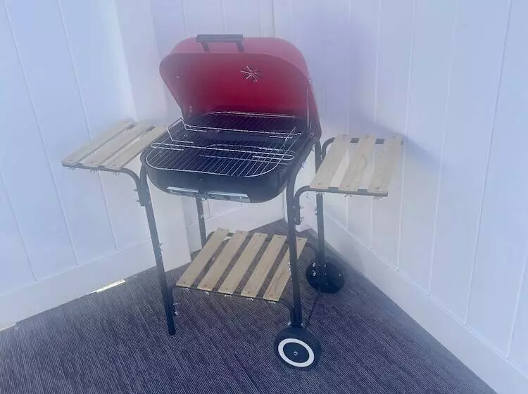 Aamiaismajoitus (B&B) The Tiny Cottage In The Springs