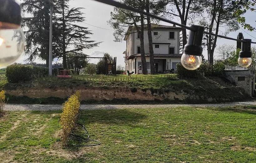 Glamping At An Agriturismo In The Vineyard