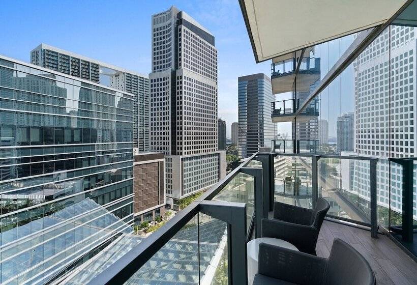 Отель East Miami Residences