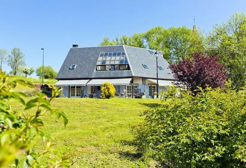 ホテル Logis L Auberge Du Bougnat