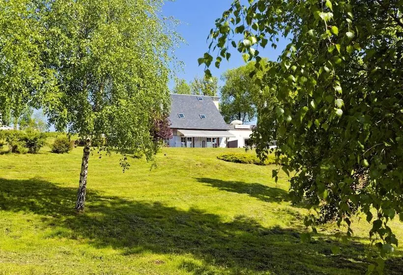 ホテル Logis L Auberge Du Bougnat