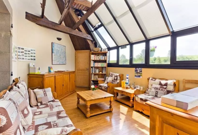 ホテル Logis L Auberge Du Bougnat