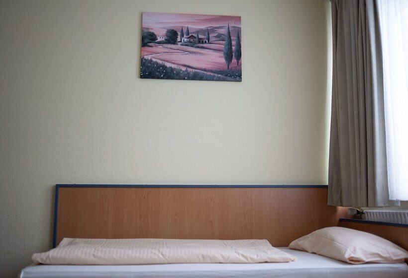 فندق Radlstadl Brauhaus Und