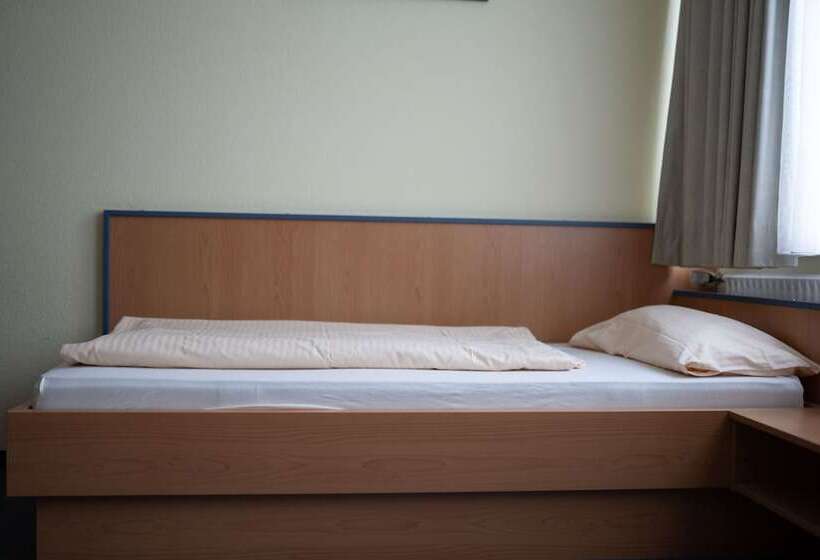 فندق Radlstadl Brauhaus Und