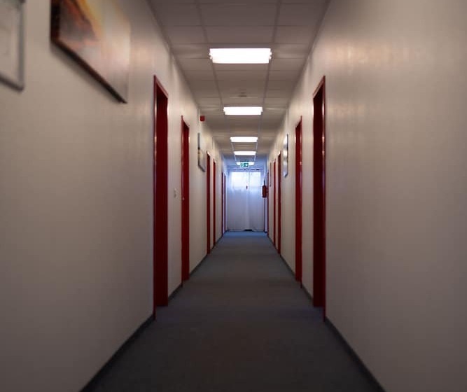 فندق Radlstadl Brauhaus Und