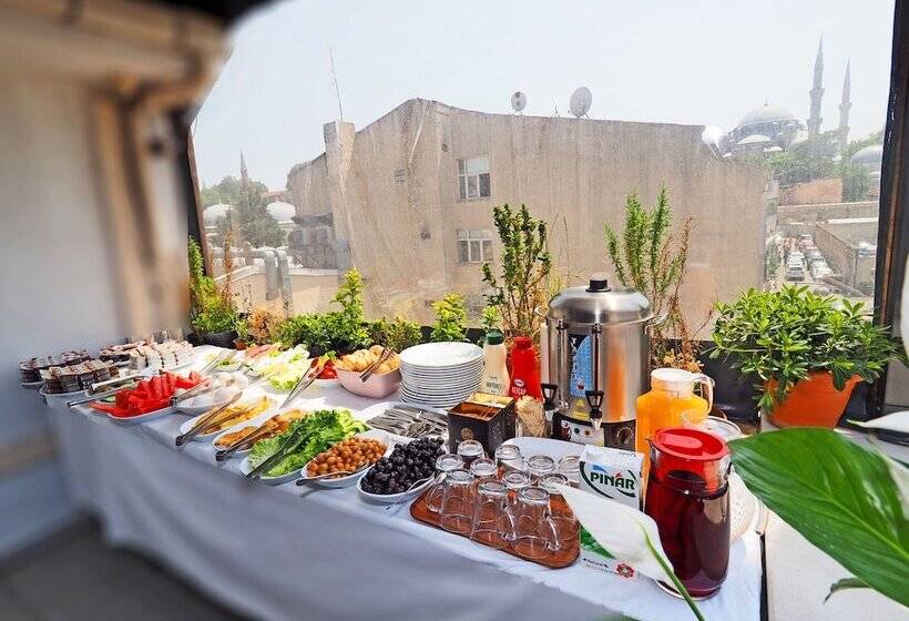 ホテル Renova Turizm