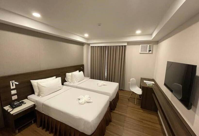 בית מלון כפרי Rogen Inn