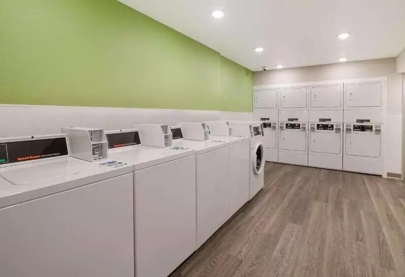 ホテル Woodspring Suites Hermitage   Nashville Airport