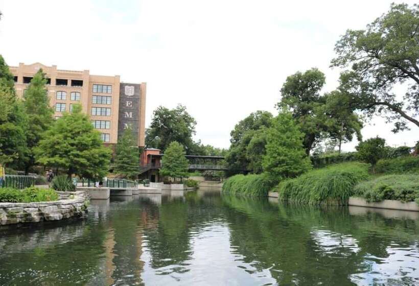 Magnificent 4br Near Famous Riverwalk And Downtown