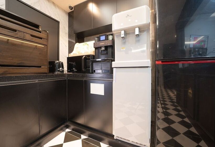 Motel Hwagok Alice Next Door