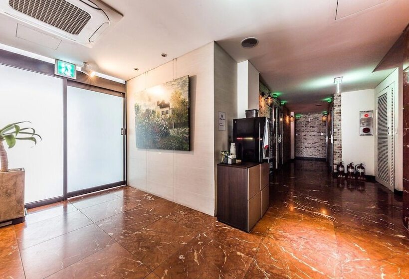 فندق على الطريق Taereung Leblanc