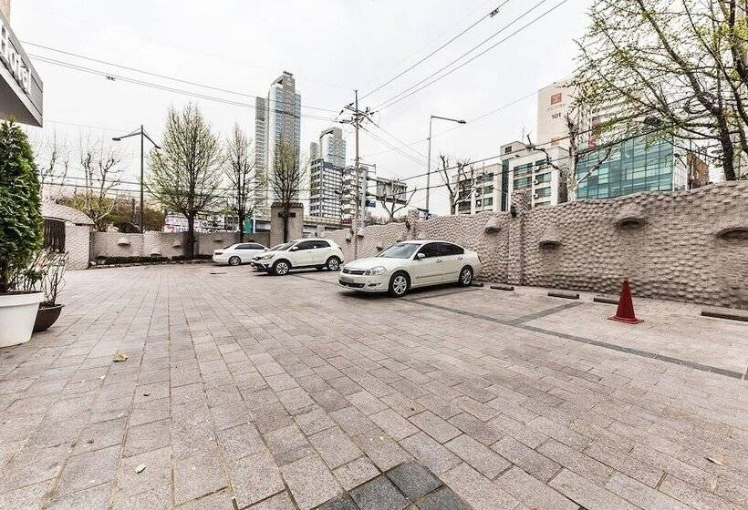 فندق على الطريق Taereung Leblanc