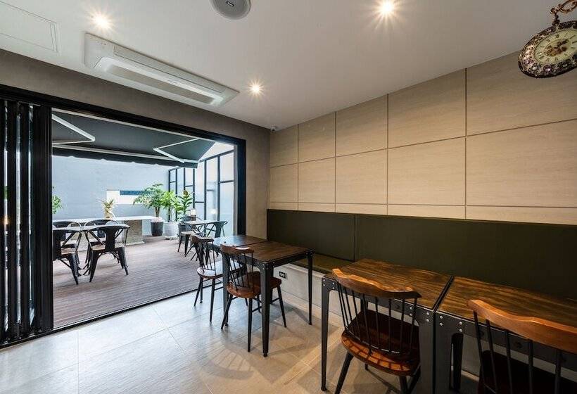 مُتل Ulsan Samsan Q5