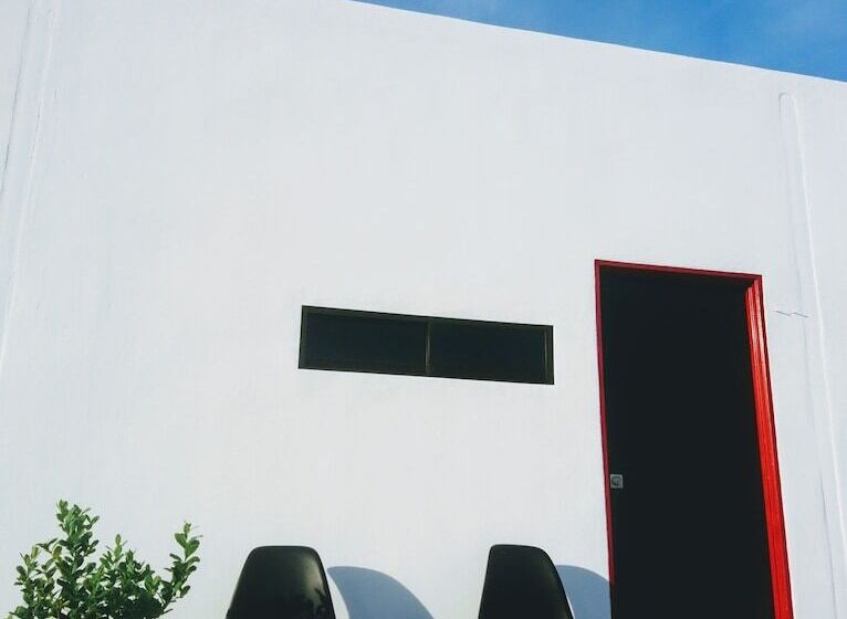 Пансион District Eight