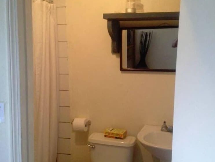 پانسیون Mikuzi