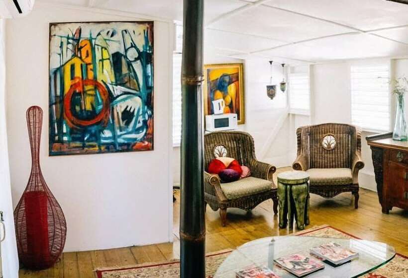 پانسیون Mikuzi