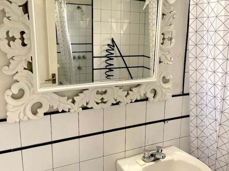 پانسیون Mikuzi