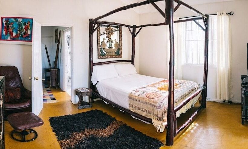 پانسیون Mikuzi