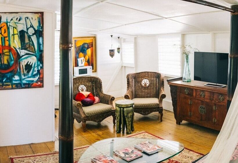 پانسیون Mikuzi