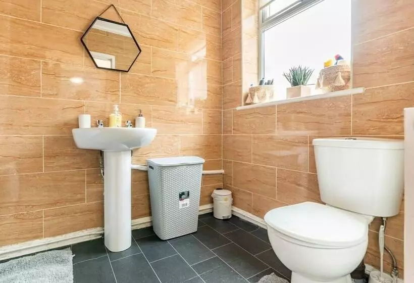 Residenssi Immaculate 4 Bed House Near Anfield And Goodison