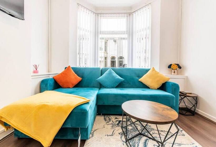 Residência Immaculate 4 Bed House Near Anfield And Goodison