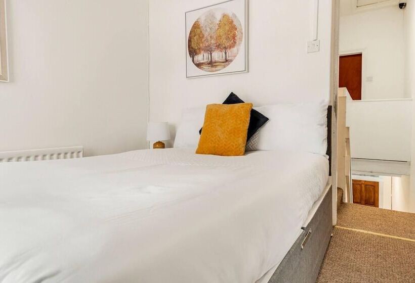 Residência Immaculate 4 Bed House Near Anfield And Goodison