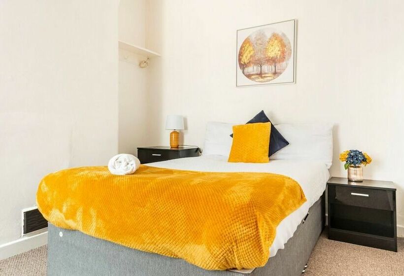 Residência Immaculate 4 Bed House Near Anfield And Goodison